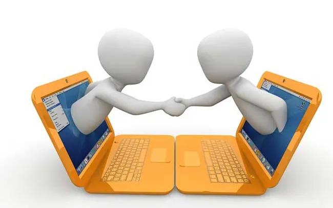 وبینار چیست؟ مزایای برگزاری وبینار و تفاوت آن با سمینار